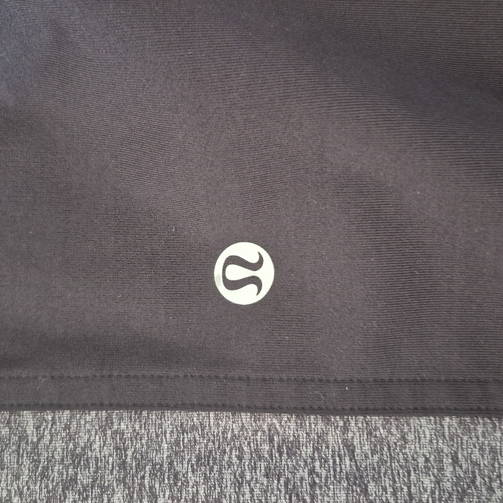 Women's Black and Gray Lulu pants size 6 - Picture 4 of 4